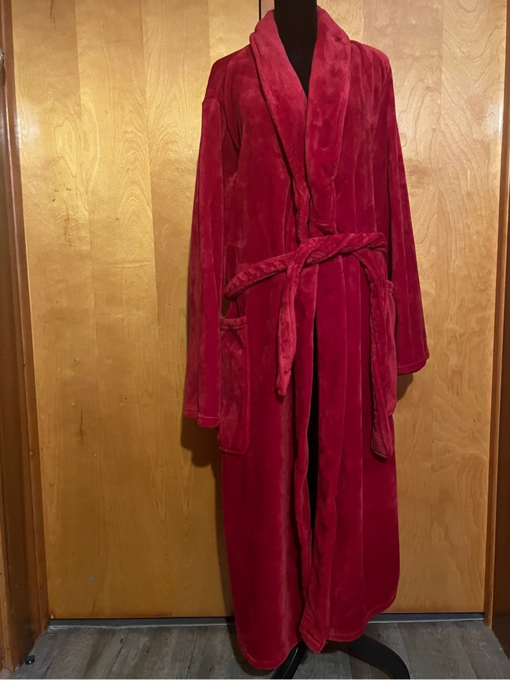 Serra L/XL Plush Red Long Shawl Collar Robe